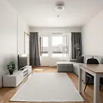 Lumi Glow Apartments 아파트