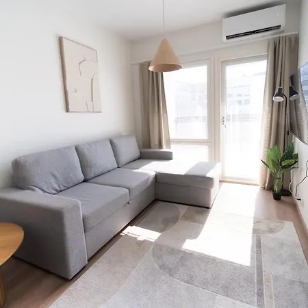 Lumi Glow Apartments 로바니에미